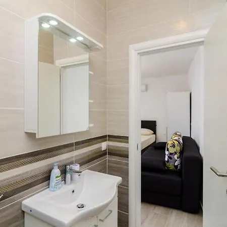 Daire Abc Lapad - Studio With City View Apartman A *