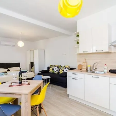 Abc Lapad - Studio With City View Apartman A アパート *